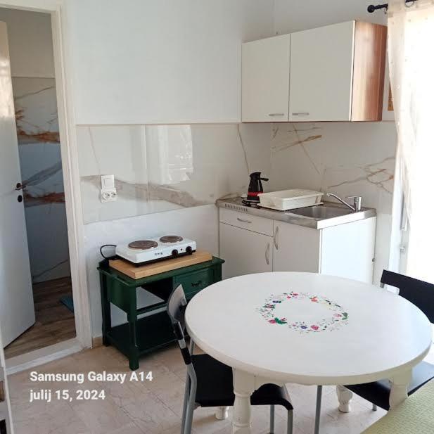 Acharavi Apartment Ахарави Екстериор снимка